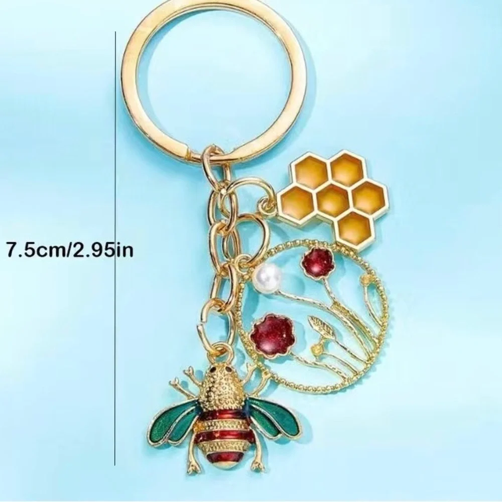 🐝 keychain/bag charm 🐝  🌺 🍯